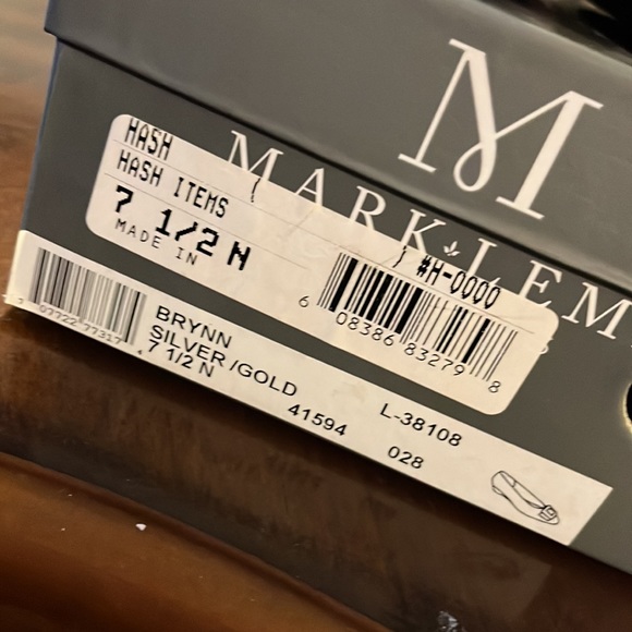(153) NWT ladies silver/gold flats by Mark & Lemp/Walking Cradles. Size 7 1/2 N - Picture 8 of 8
